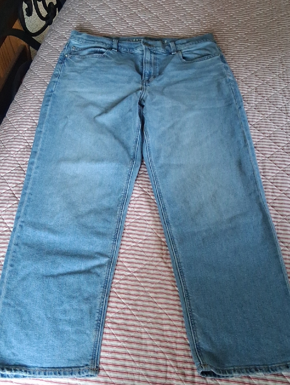 American Eagle Stretch Super High-Waisted Straight Jean - Size 12 SHORT